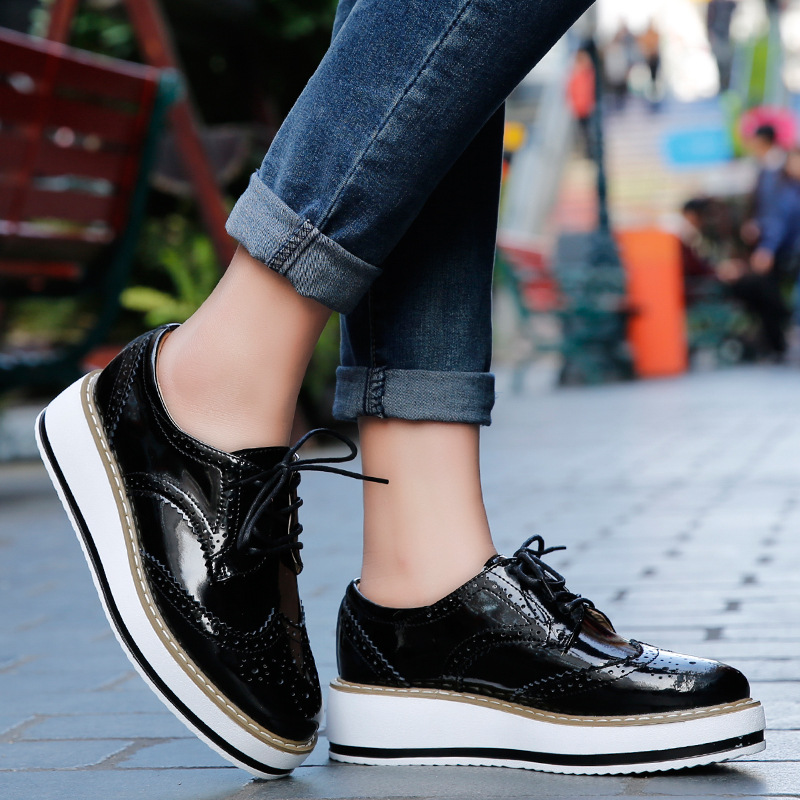 女性ローファーの靴革の厚さのヒールオックスフォード靴女性のレ - Wedge Espadrille Women のレビューと価格
